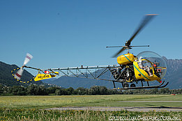 Locarno airport, July 2007 - Landing of the Westland/Agusta-Bell 47G-3B-1 HB-XHB (M. Bazzani)