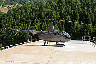 Zermatt/VS, settembre 2009 - Il Robinson R-44 Raven II HB-ZHX di André Borschberg (H. Zurniwen)