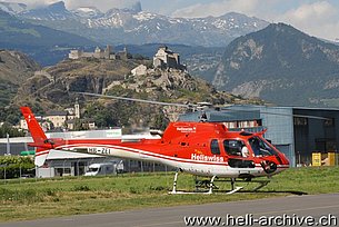 Sion/VS, June 2008 - The AS 350B3 Ecureuil HB-ZEI in service with Heliswiss (N. Däpp)