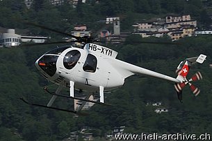 Lugano-Agno/TI, maggio 2009 - L'MDD 369E HB-XYM in servizio con la Border-X GmbH (www.airphototicino.com)