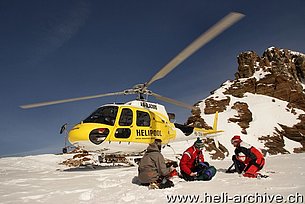 Marzo 2010 - Heliski con l'AS 350B3 Ecureuil HB-ZNA in servizio con la Air Glaciers (B. Siegfried)