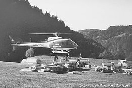 Glarus alps, 1980s - The AS 350B Ecureuil HB-XGW in service with Linth Helikopter (family Kolesnik)
