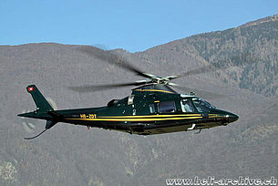Locarno/TI, dicembre 2001 - Agusta A109E Power HB-ZDT (M. Bazzani)