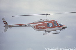 November 1974 - The Bell 206A/B Jet Ranger II HB-XCP in service with Heliswiss (archive E. Devaud)