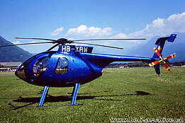 Aeroporto cantonale di Locarno/TI, maggio 1999 - L'MDD MD500E HB-XRW in servizio con la Heliteam 500 (M. Bazzani)