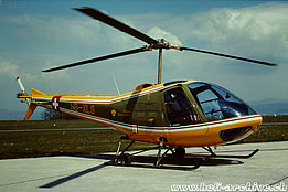 Buttwil/AG, April 1997 - The Enstrom F-280C HB-XLS in service with Flugschule Eichenberger (M. Bazzani)