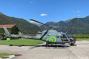 San Vittore/GR, agosto 2019 - L'AS 350B3e Ecureuil HB-ZMK in servizio con la Heli-Rezia (M. Bazzani)