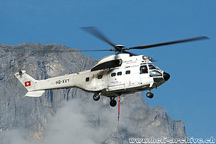 Engelberg/OW, August 2007 - The AS 332C1 Super Puma HB-XVY in service with Helog-Heliswiss AG (K. Albisser)