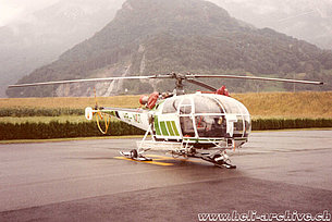 Balzers/FL, 4 agosto 1988 - L'SA 316B Alouette 3 HB-XOT della Rhein-Helikopter attende di essere trasferito in Italia (archivio D. Vogt)