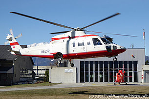 Aeroporto cantonale di Locarno/TI, marzo 2017 - Il Sikorsky S-76A++ HB-ZPP in servizio con la Aviapro SA (M. Bazzani)