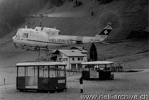 Engelberg/BE, summer 1965 - The Agusta-Bell 204B HB-XBO in service with Heliswiss transports the new cabins of the cable car Trübsee-Stand (HAB)