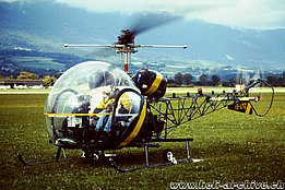 Grenchen/SO, ottobre 1998 - L'Agusta-Bell 47G3B-1 HB-XBZ in servizio con la Airport Helicopter (M. Bazzani)