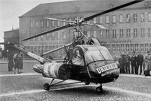 1954 - L'Hiller 360 HB-XAA della Air Import pilotato da Sepp Bauer durante una serie di voli pubblicitari in Germania (archivio Bauer)