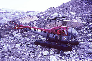Greenland, summer 1967 - The Bell 47J Ranger HB-XAU in service with Heliswiss (family Schmid)