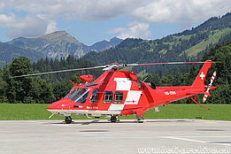 Zweisimmen/BE, agosto 2017 - L'AW 109SP Da Vinci HB-ZRN in servizio con la Rega (M. Ceresa)