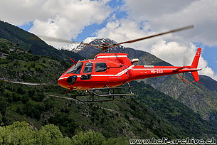 Vallais/VS, May 2018 - The AS 350B3e Ecureuil HB-ZSO in service on behalf of the Swiss government (M. Mau)