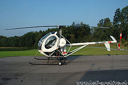 Pfaffnau/LU, settembre 2005 - Lo Schweizer 300C HB-ZPB in servizio con la Maranatha Helikopter GmbH (K. Albisser)