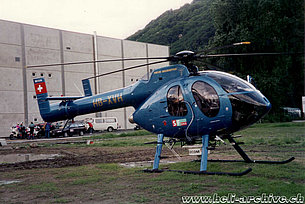 Bellinzona/TI, maggio 1995 - L'MD 520N Notar HB-XVH in servizio con Robert Fuchs (M. Bazzani)