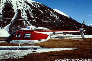 Samedan/GR, febbraio 1997 - L'Agusta-Bell 206B Jet Ranger III HB-XLA in servizio con la Heliswiss (M. Bazzani)
