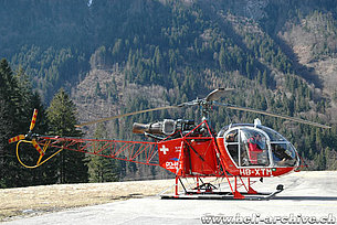 Gsteigwiler/BE, March 2008 - The SA 315B Lama HB-XTM of Bohag piloted by Toni Lötscher (M. Bazzani)