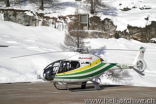 Zermatt/VS, gennaio 2012 - L'EC 120B Colibrì HB-ZCA in servizio con la Héli-Lausanne SA (M. Ceresa)