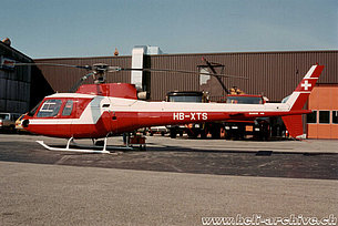 Belp/BE, luglio 1991 - L'AS 350B Ecureuil HB-XTS della Helitrans (archivio E. Krebs)