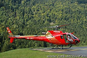 Gsteigwiler/BE, settembre 2012 - L'AS 350B3 Ecureuil HB-ZKT in servizio con la Swiss Helicopter AG (M. Bazzani)