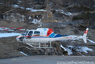 Zermatt/VS, February 2011 - The AS350B3 Ecureuil HB-ZIA in service with Air Zermatt (M. Bazzani)