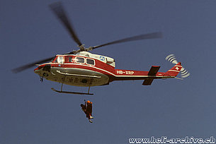 Il Bell 412 HB-XRP in servizio con la Air Zermatt tra il 1987 ed il 1997 (P. Wernli)