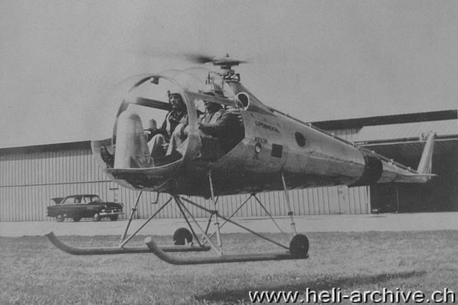 Il primo prototipo N9069H provvisto di un nuovo carrello d'atterraggio e del rotore di coda posizionato più in alto (Brantly)