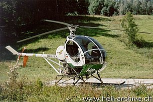Schindellegi/SZ, estate 1999 - Lo Schweizer 300C HB-XPS in servizio con la Gallair (M. Bazzani)