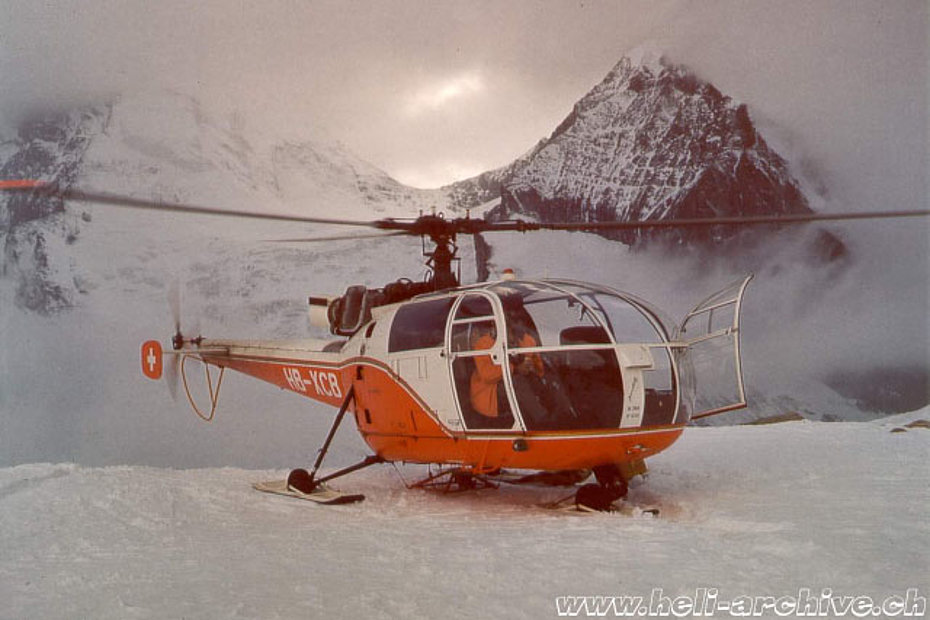 The famous Valais pilot Hermann Geiger at the controls of the SE 3160 Alouette 3 HB-XCB of Air Glaciers (HAB)