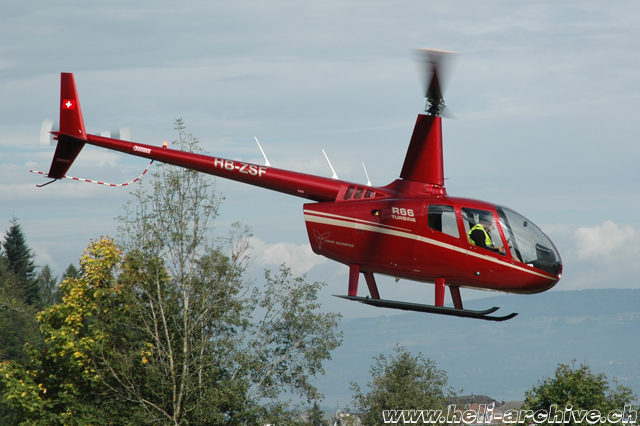 Schindellegi/SZ, September 2014 - The Robinson R-66 HB-ZSF in service with Fuchs Helikopter (M. Bazzani)