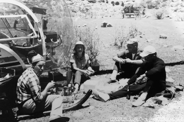 1967 - Argentina - Walter Hügel (on the right) along with some geologists researching minerals in the region of Mendoza. The helicopters are Bell 47G3B-1s in service with Autair Helicopter Services Ltd (S. Armstrong)